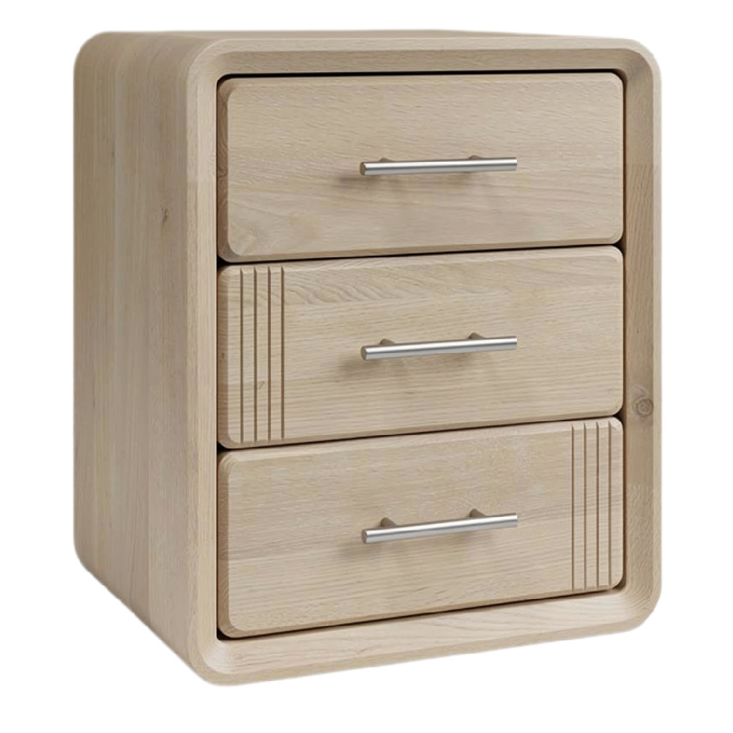Moderne Houten Nachtkast met Drie Lades en Strakke Handgrepen
