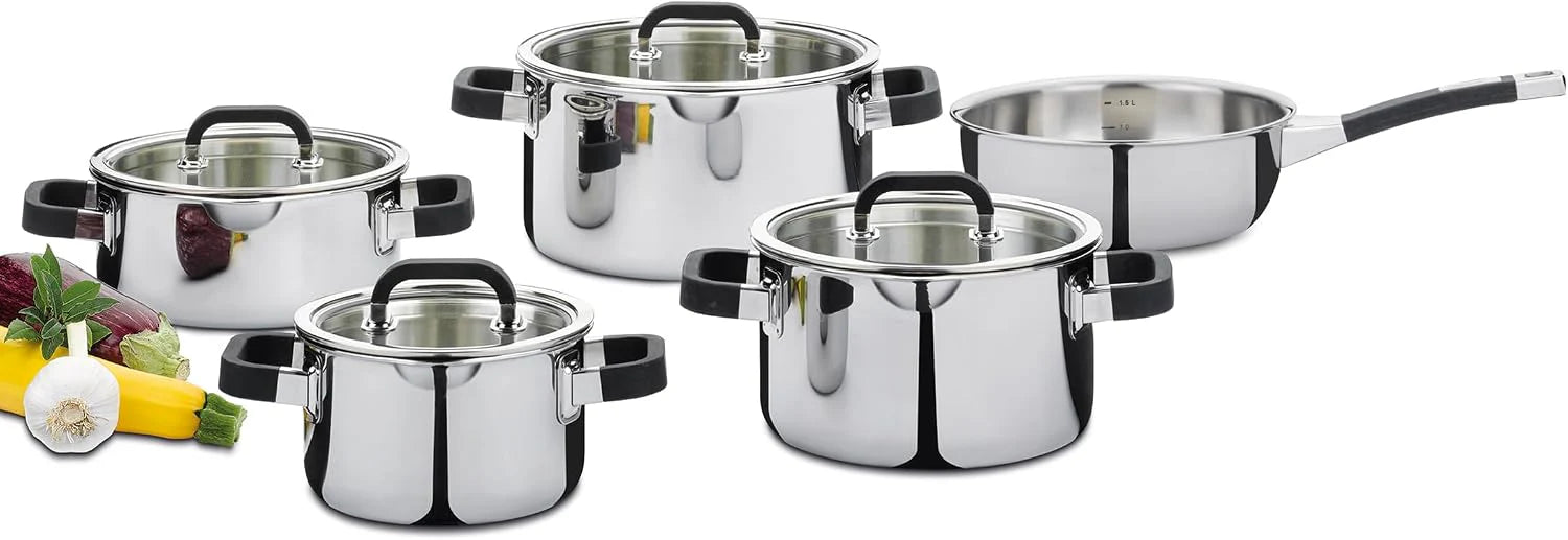 Spring FUSION2+ pannenset 5-laags meerlaags materiaal, handgrepen met siliconen ommanteling, schaalverdeling aan de binnenkant, geschikt voor inductie, met glazen deksels